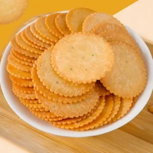 Heart Cracker Halal Biscuits Delicious Crispy Cookies with Cream Chocolate Flavors Rolling Process Packed in Bulk Bag